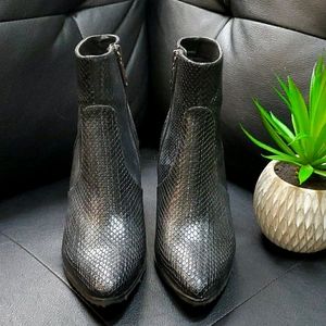 Blondo Waterproof Snake Booties